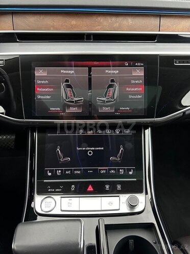 Audi A8-11