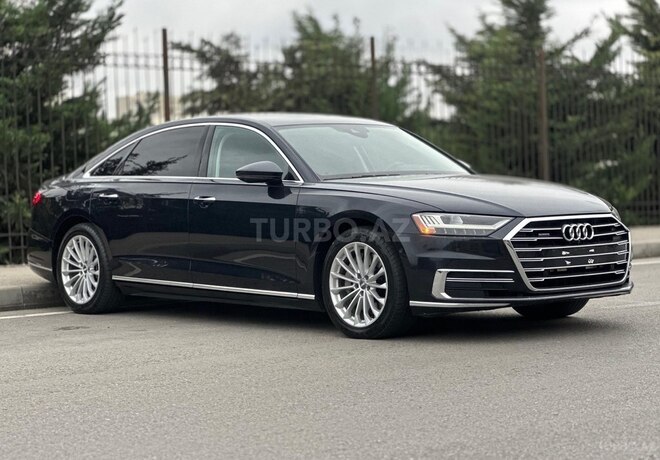 Audi A8-2