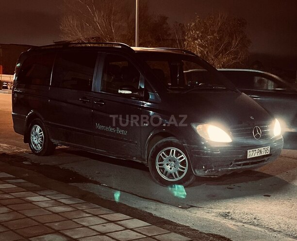 Mercedes Viano-7