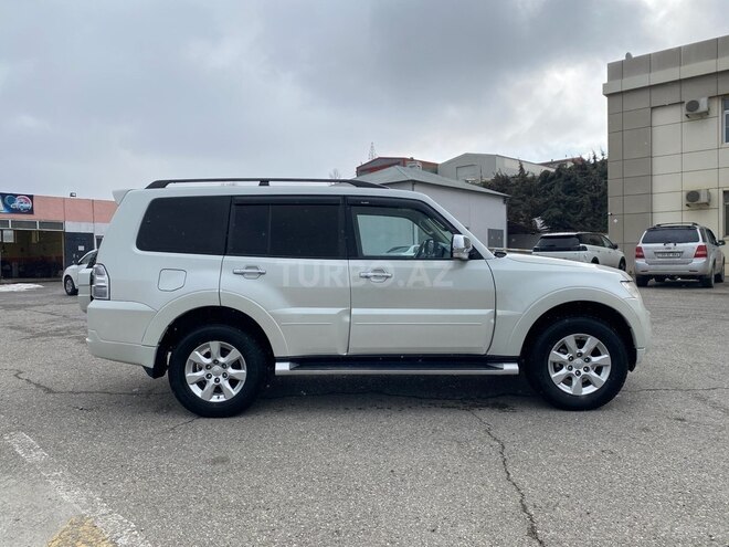 Mitsubishi Pajero 2013, 189,252 km - 3.5 l - Bakı