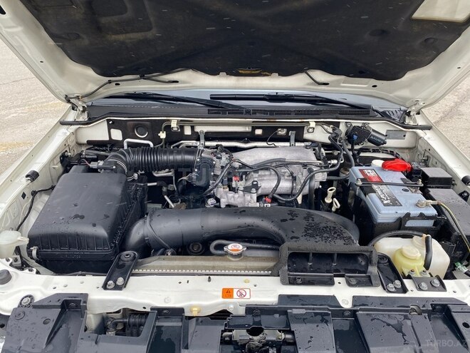 Mitsubishi Pajero 2013, 189,252 km - 3.5 l - Bakı