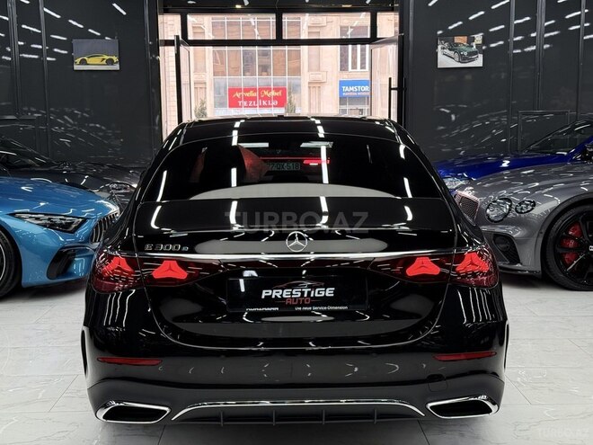 Mercedes E 300 e-12