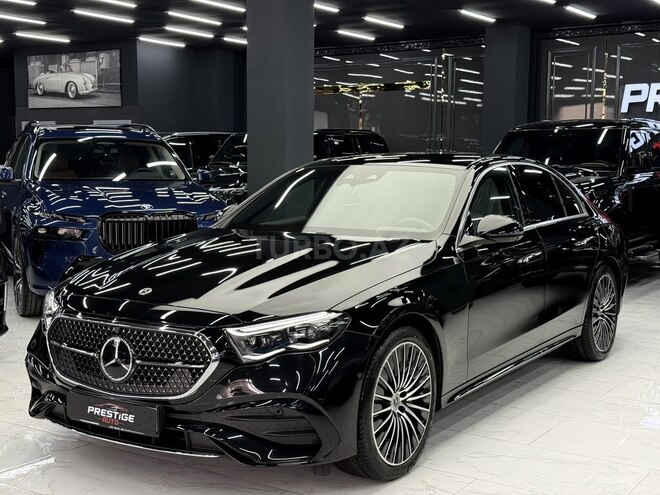 Mercedes E 300 e-1