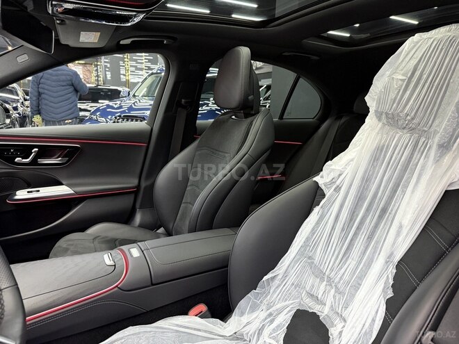 Mercedes E 300 e-7