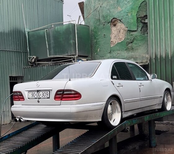 Mercedes E 220 d 2001, 461,000 km - 2.2 л - Bakı
