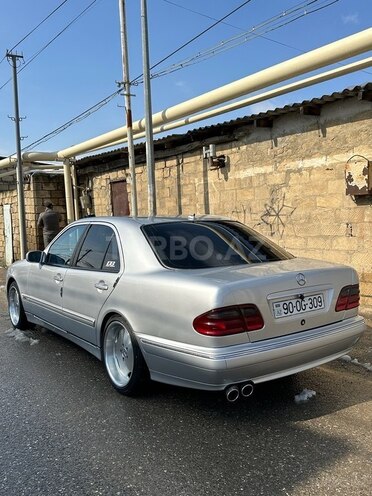 Mercedes E 220 d 2001, 461,000 km - 2.2 л - Bakı