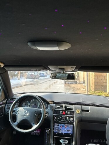 Mercedes E 220 d 2001, 461,000 km - 2.2 л - Bakı