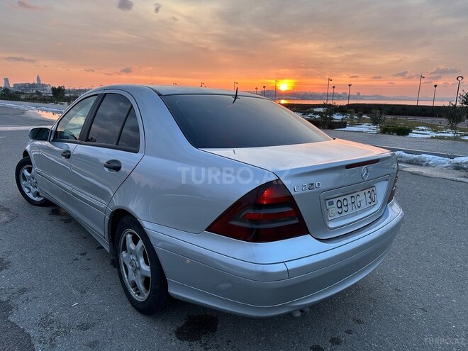 Mercedes C 220 d 2005, 370,000 km - 2.2 л - Bakı