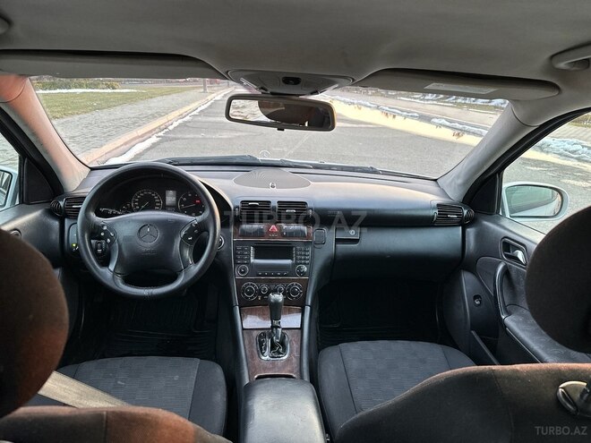 Mercedes C 220 d 2005, 370,000 km - 2.2 л - Bakı
