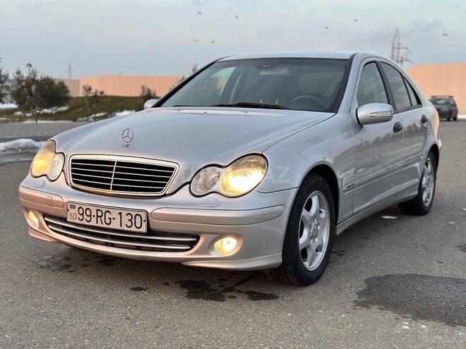 Mercedes C 220 d 2005, 370,000 km - 2.2 л - Bakı