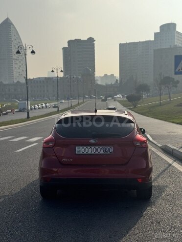 Ford Focus 2015, 96,000 km - 1.6 л - Bakı
