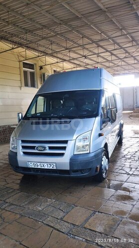 Ford Transit-1