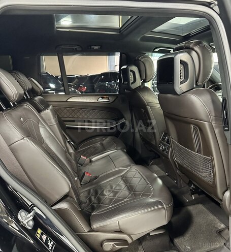 Mercedes GLS 500 4MATIC 2018, 107,000 km - 4.7 l - Bakı