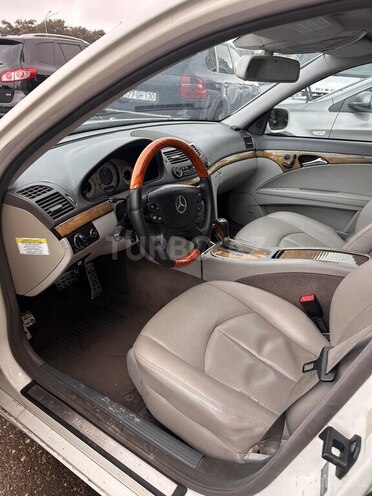 Mercedes E 350 4MATIC-4