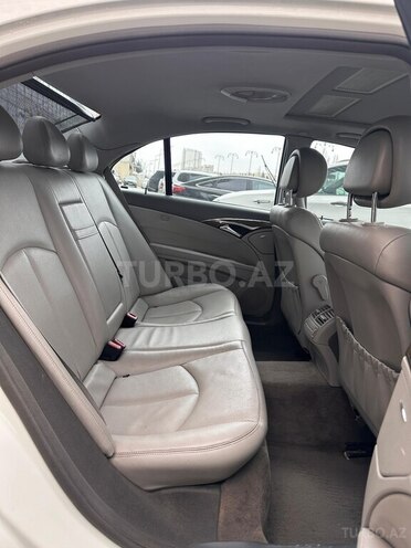 Mercedes E 350 4MATIC-8