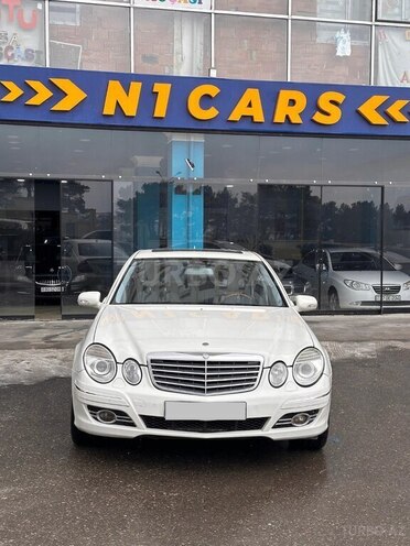Mercedes E 350 4MATIC-1