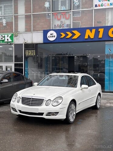 Mercedes E 350 4MATIC-12