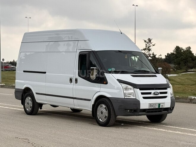Ford Transit-6