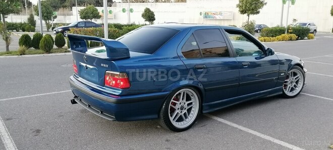 BMW 320-15