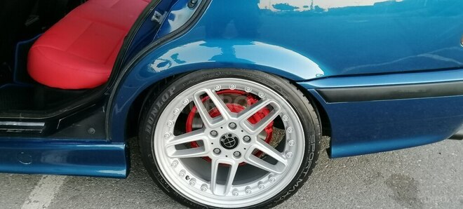 BMW 320-18