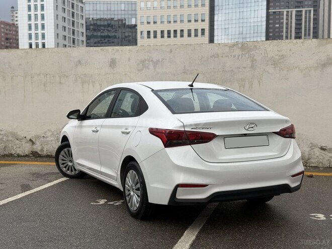 Hyundai Accent 2020, 64,696 km - 1.6 l - Bakı