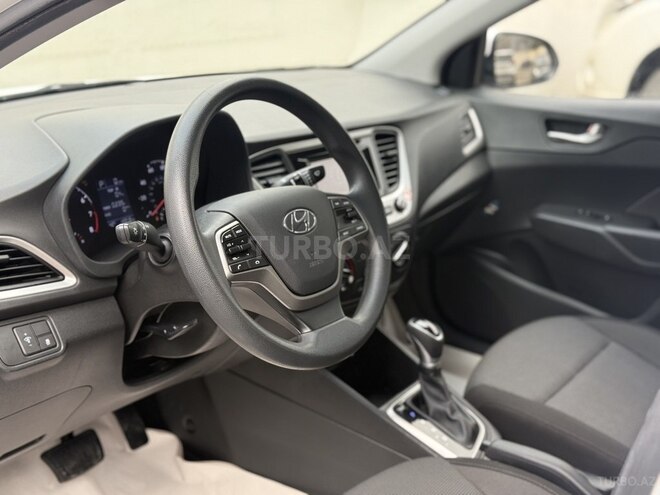 Hyundai Accent 2020, 64,696 km - 1.6 l - Bakı