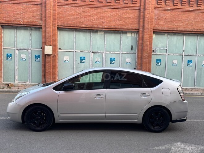 Toyota Prius-7