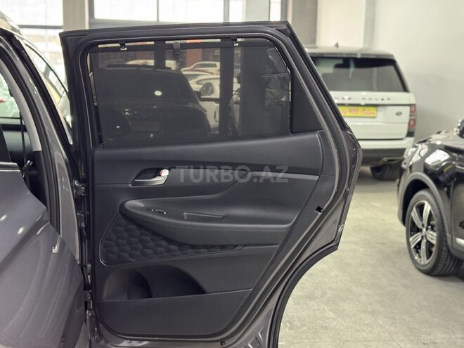 Hyundai Santa Fe 2023, 31,000 km - 1.6 l - Bakı