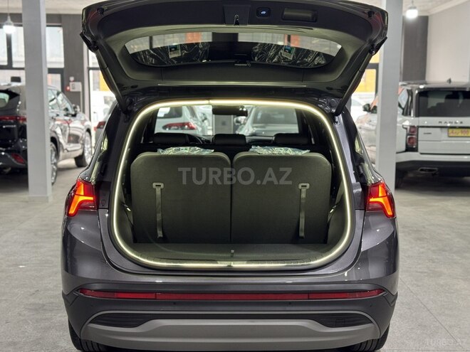 Hyundai Santa Fe 2023, 31,000 km - 1.6 l - Bakı