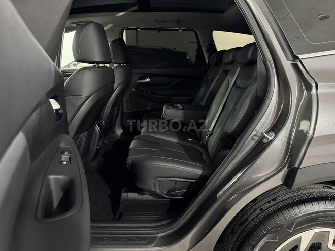 Hyundai Santa Fe 2023, 31,000 km - 1.6 l - Bakı