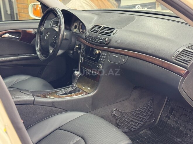 Mercedes E 220 d 2006, 247,000 km - 2.2 л - Bakı
