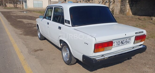 LADA (VAZ) 2107 2005, 86,000 km - 1.6 l - Astara