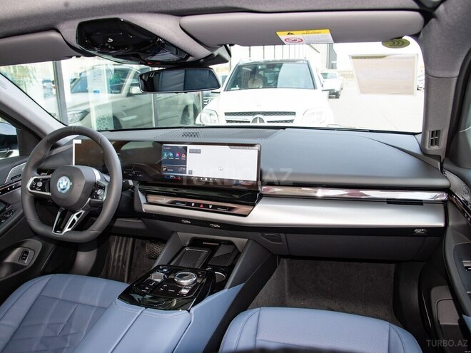 BMW i5 2025, 0 km - 0.0 l - Bakı