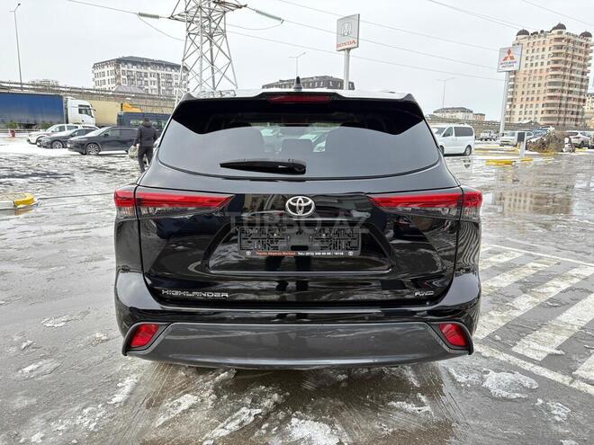 Toyota Highlander-2