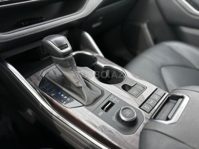 Toyota Highlander-11