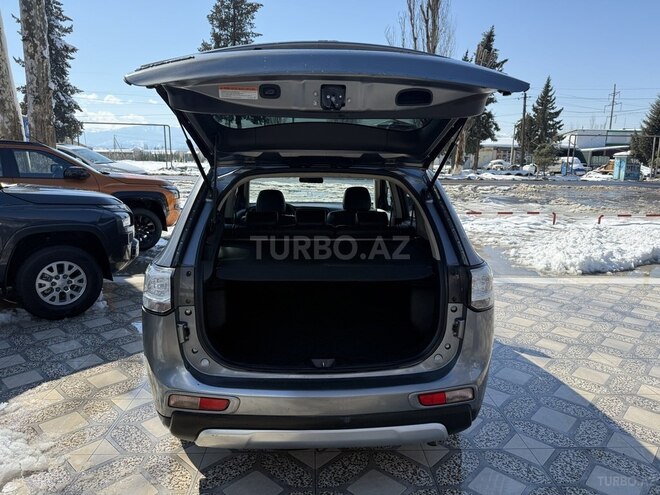 Mitsubishi Outlander 2015, 215,331 km - 2.4 l - Lənkəran