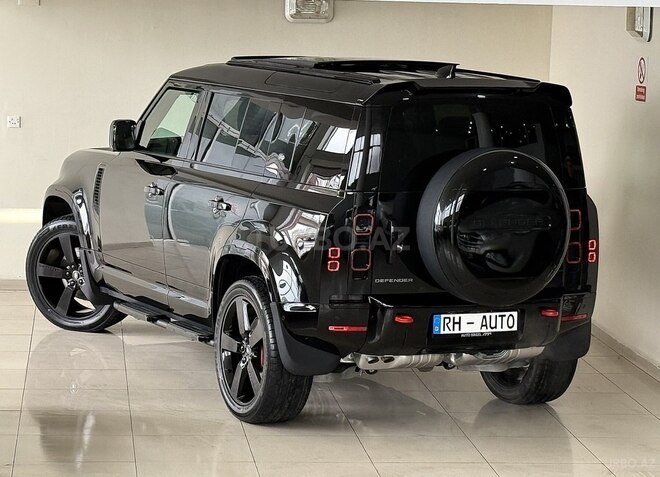 Land Rover Defender-4