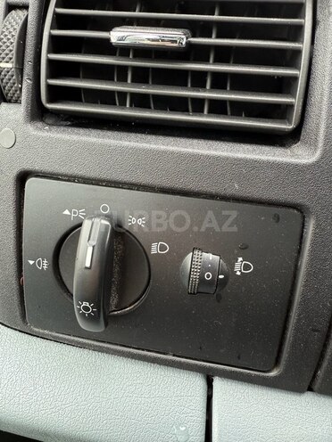 Ford Transit-7