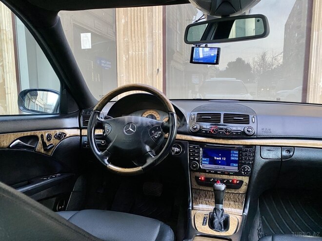 Mercedes E 240 2005, 229,000 km - 2.6 l - Bakı