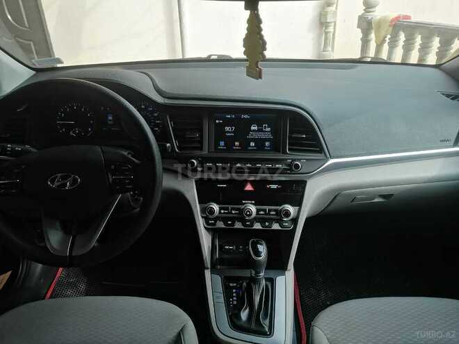 Hyundai Elantra 2019, 80,000 km - 2.0 л - Bakı