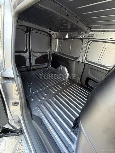 Toyota Proace City-12