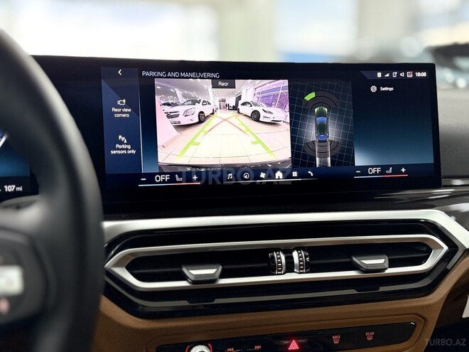 BMW i4-21