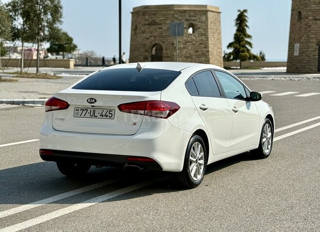 Kia Forte 2017, 130,000 km - 2.0 l - Bakı