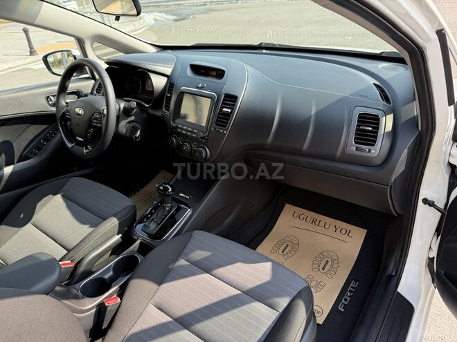Kia Forte 2017, 130,000 km - 2.0 l - Bakı