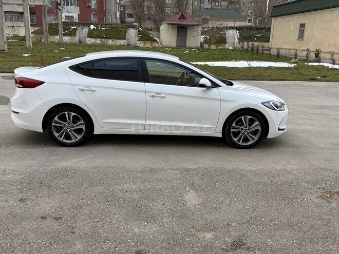 Hyundai Avante 2016, 158,000 km - 1.6 l - Bakı