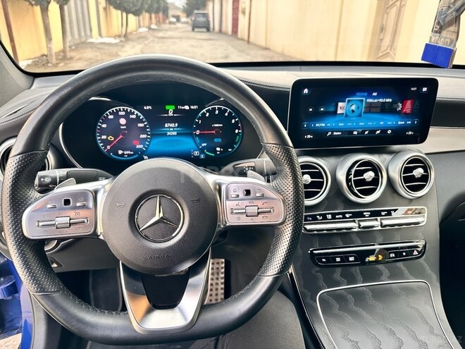 Mercedes  2022, 34,000 km - 2.0 л - Bakı