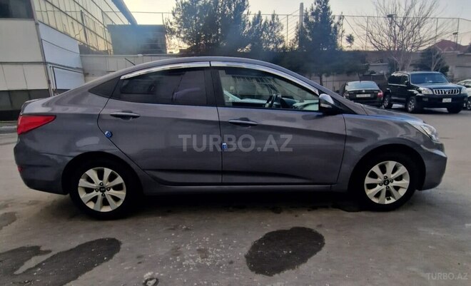Hyundai Accent 2017, 84,000 km - 1.4 л - Bakı