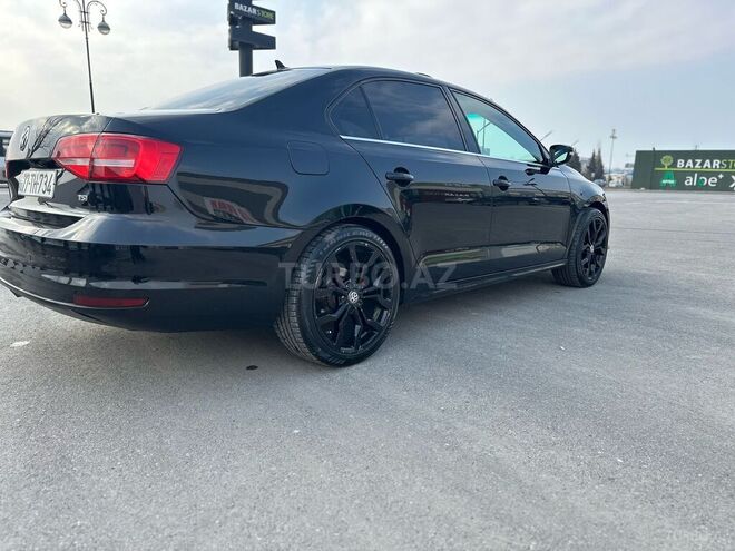 Volkswagen Jetta-5