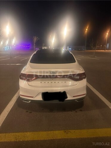 Hyundai Grandeur-4