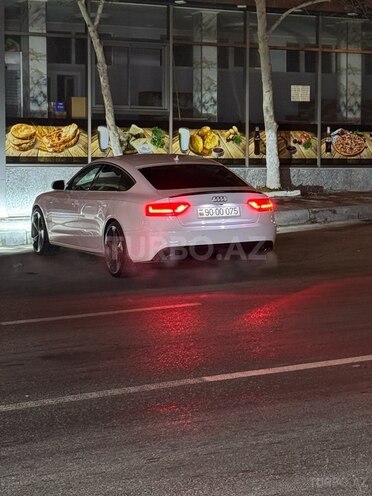 Audi A5-9